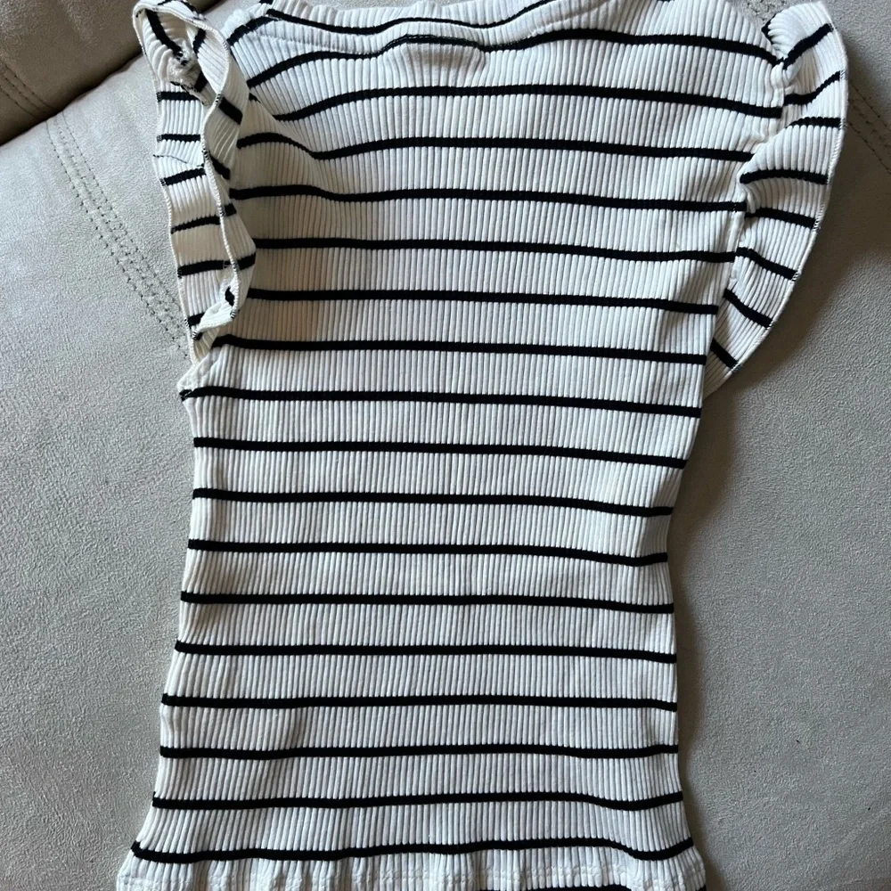 Zara Striped Fitted Ruffle-Sleeved Ribbed Tank 6/7 - Picture 2 of 4